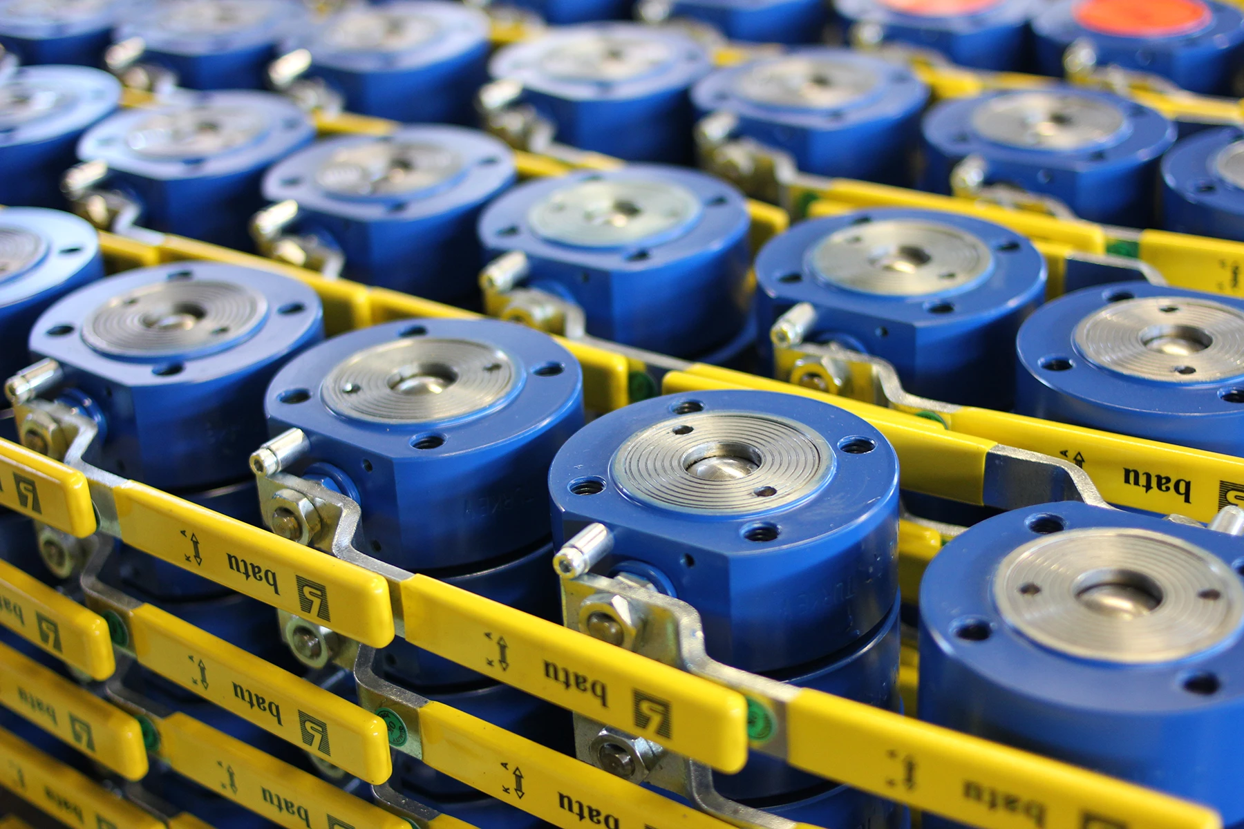 Burak type wafer mono-block ball valve 3 Burak type wafer mono-block ball valve